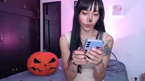 Snapshot of dolceclown_ chatting on 11-02-25, 06:27 dolceclown_ online show from 11-02-25, 06:27