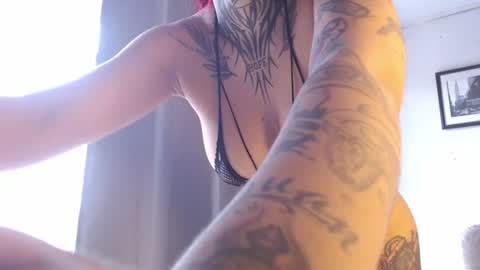 doll_and_thebrown online show from 06-15-26, 02:08