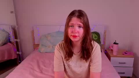 Ann online show from 06-12-26, 08:41