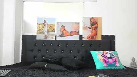 Snapshot of doll_celeste19 chatting on 02-14-25, 07:02 C E L E S T E online show from 02-14-25, 07:02