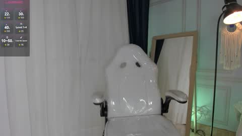 Snapshot of doll_isa_ chatting on 12-04-25, 06:38 doll_isa_ online show from 12-04-25, 06:38