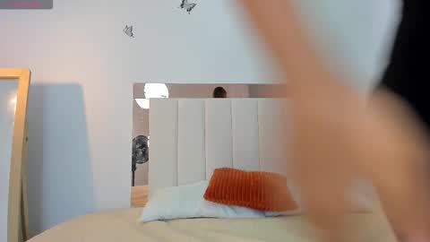 Snapshot of doll_isa_ chatting on 01-14-26, 06:35 doll_isa_ online show from 01-14-26, 06:35