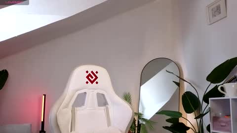 Your doll Lesli online show from 09-30-25, 06:29