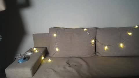 Snapshot of doll_marina chatting on 12-12-24, 02:22 Marina online show from 12-12-24, 02:22