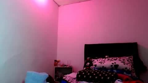 Snapshot of doll_sary chatting on 12-27-24, 06:10 Catherine XXX online show from 12-27-24, 06:10