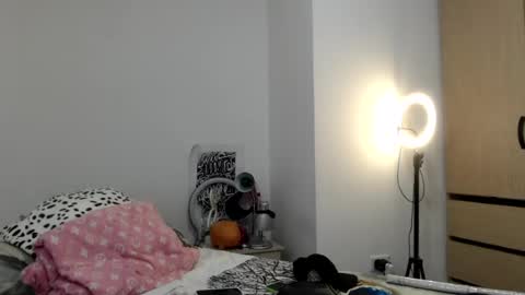 Catherine XXX online show from 07-21-26, 07:49