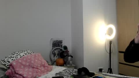 Catherine XXX online show from 07-21-26, 08:11