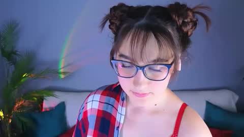 Snapshot of doll_tessa chatting on 10-17-25, 02:30 Tessa online show from 10-17-25, 02:30