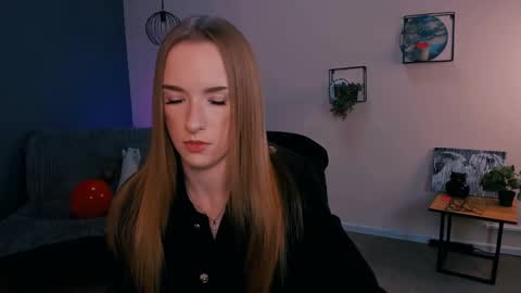 doll_vey online show from 02-28-25, 03:48