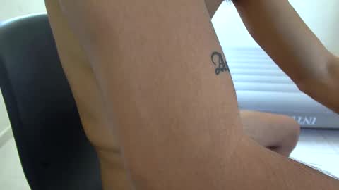 DollarHot30 online show from 11-13-25, 04:39