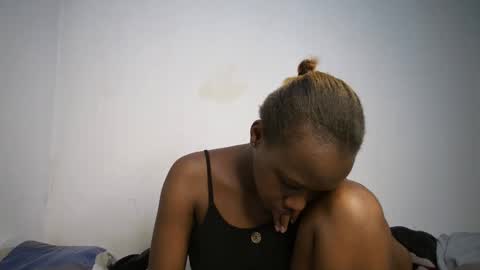 dollberry online show from 02-17-25, 01:32