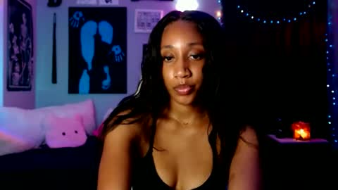 Snapshot of dollfacebeauty_x chatting on 09-20-25, 02:01 Princess DollfaceBeauty online show from 09-20-25, 02:01