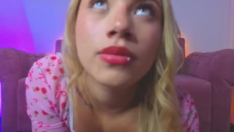 Snapshot of dollfaceink chatting on 05-09-26, 10:48 DollFaceInk online show from 05-09-26, 10:48