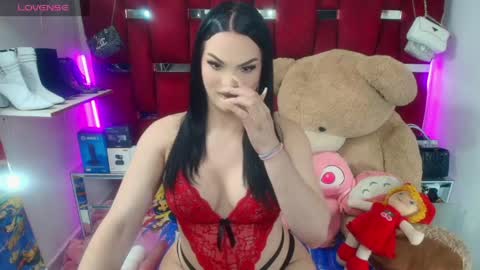 Snapshot of dollfire_bigass chatting on 05-23-26, 12:38 ginna online show from 05-23-26, 12:38