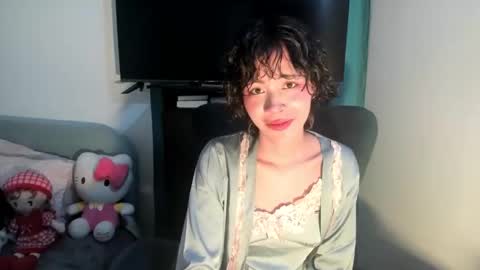Snapshot of dolliette chatting on 09-14-25, 01:16 mina online show from 09-14-25, 01:16