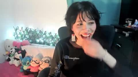 Snapshot of dolliette chatting on 09-30-25, 03:33 mina online show from 09-30-25, 03:33