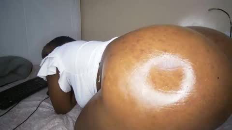 dollqueen_ online show from 10-04-25, 11:30