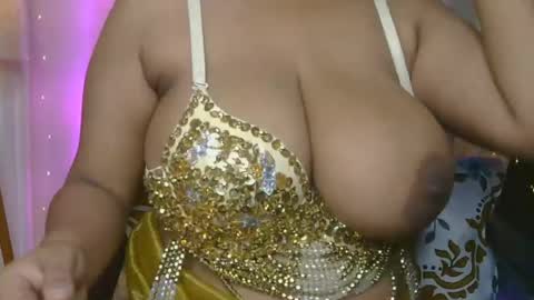 Snapshot of dolly_2 chatting on 07-07-26, 04:15 dolly_2 online show from 07-07-26, 04:15