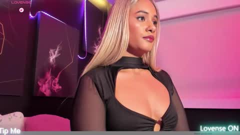 dolly_brownc online show from 12-21-25, 11:34