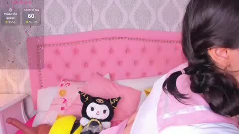 Snapshot of dolly_kitter chatting on 06-09-26, 12:17 dolly_kitter online show from 06-09-26, 12:17