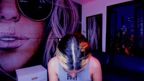 Snapshot of dolly_pocket chatting on 03-12-26, 09:10 Dolly pocket online show from 03-12-26, 09:10