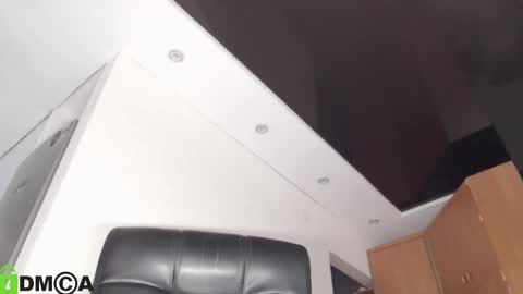 Snapshot of dolly_sun chatting on 12-19-24, 08:56 ILONA online show from 12-19-24, 08:56