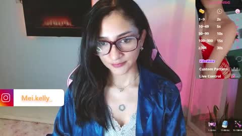 Snapshot of dollykelly_ chatting on 03-15-26, 10:27 dollykelly_ online show from 03-15-26, 10:27