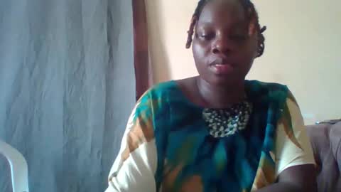 Snapshot of dollyvee chatting on 11-29-25, 12:30 dollyvee online show from 11-29-25, 12:30