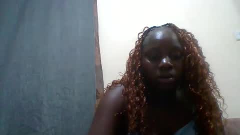 Snapshot of dollyvee chatting on 12-16-25, 06:13 dollyvee online show from 12-16-25, 06:13
