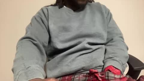 Snapshot of dolo1645 chatting on 01-18-25, 11:33 Dolo online show from 01-18-25, 11:33