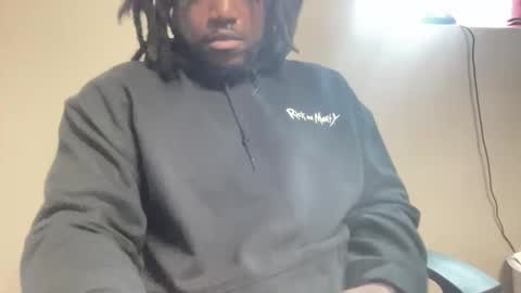 Snapshot of dolo1645 chatting on 02-15-25, 06:23 Dolo online show from 02-15-25, 06:23