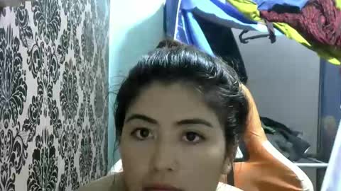 Dolores online show from 09-18-25, 04:20