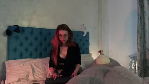 Dolores Sage online show from 06-19-26, 03:49