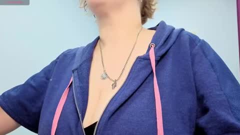 DoloresSea online show from 02-22-26, 04:57