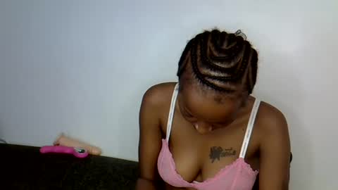 Snapshot of dolsexy chatting on 07-18-26, 04:16 dolsexy online show from 07-18-26, 04:16