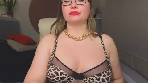 DOM MUMMY online show from 04-29-26, 05:52