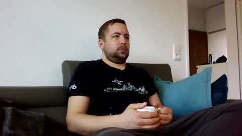 Snapshot of dombio_12 chatting on 02-23-25, 03:29 dombio_12 online show from 02-23-25, 03:29