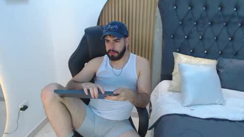 domboy  online show from 05-18-26, 08:03