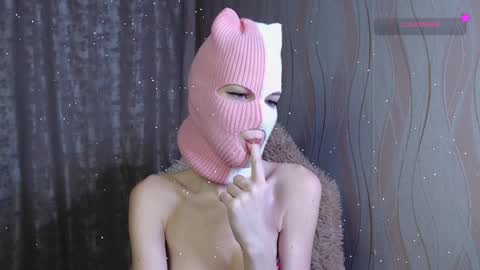 Snapshot of domiiniicana chatting on 12-15-24, 02:27 domiiniicana online show from 12-15-24, 02:27