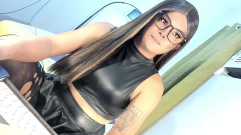 ANGELA online show from 09-24-25, 04:38