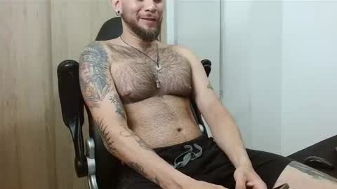 Logan - INDEPENDET MODEL online show from 07-01-26, 12:23