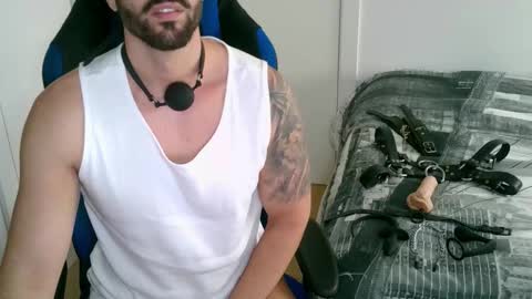 Snapshot of dominatedtitan chatting on 10-12-25, 09:30 DominatedTitan online show from 10-12-25, 09:30