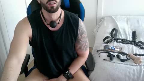 Snapshot of dominatedtitan chatting on 11-09-25, 02:15 DominatedTitan online show from 11-09-25, 02:15