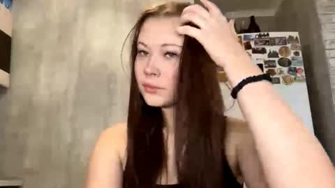 Olivia online show from 11-29-25, 03:31