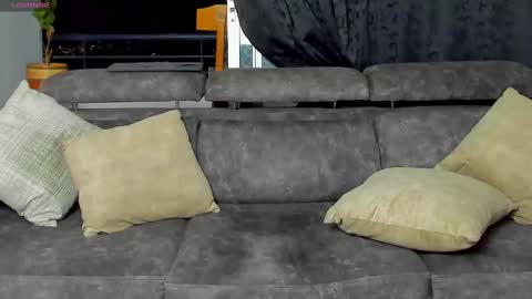 SANTI  independent model online show from 02-22-25, 01:33