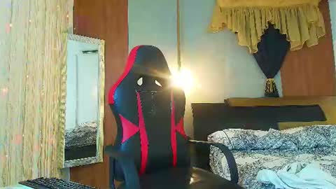 dominic_smith_ online show from 06-19-26, 02:05