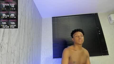 Dominicscott online show from 12-17-24, 01:05
