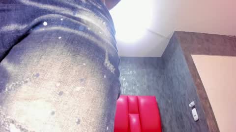 Dominicscott online show from 04-08-26, 01:11