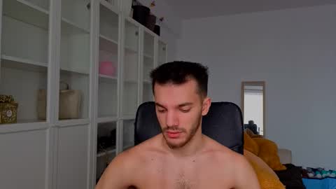 Snapshot of dominicvalente chatting on 02-14-26, 12:46 dominicvalente online show from 02-14-26, 12:46