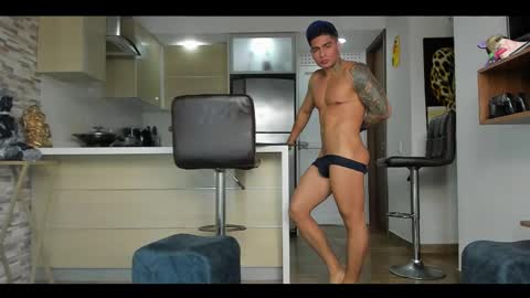 Only fans Ronnie col---InstaRonniecolleman  online show from 02-12-25, 07:13